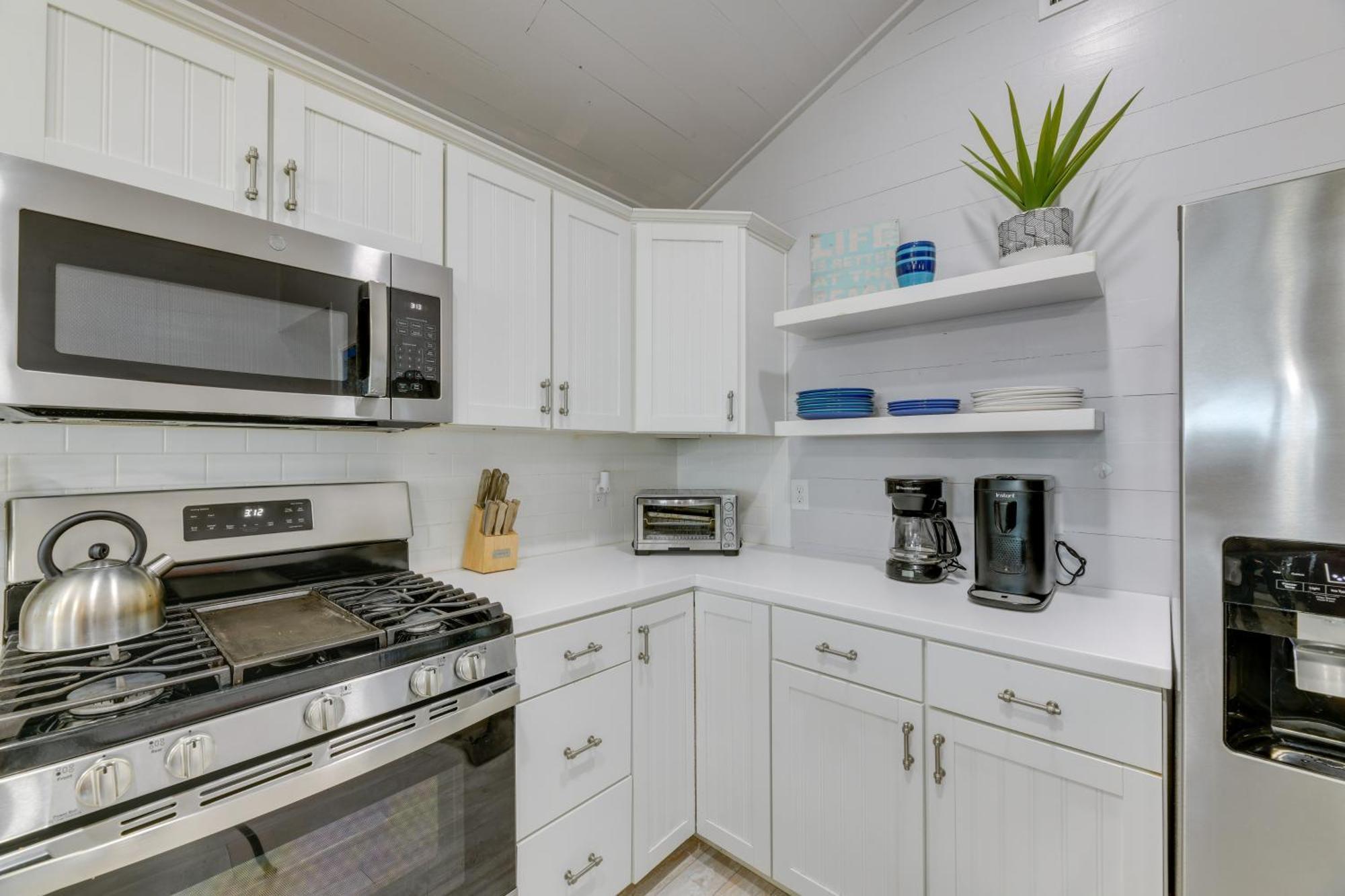 Trendy Port Aransas Home With Private Pool And Deck! Exterior photo